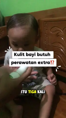 Jangan sampai biarin kulit sikecil kering yaa mam! #neocarebaby #lembutsejakharipertama #neocareneolife #Neocarelove #moisturizerlotion @1st CARE for NEOborn & Kids 