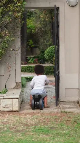 Changing nappies isn’t just routine it’s also how we keep tabs on our little ones’ health. 🍼👶🏽 Knowing what to look out for in their poo and pee can help us spot early signs of illness and act fast. Because with our babies, every detail matters. 💛   #Huggies #HuggiesProjectRed #WeGotYouBabyCrew #WeGotYouBaby 