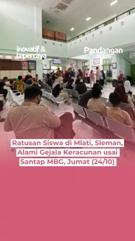 Ratusan siswa di Mlati, Sleman, mengalami gejala pusing dan diare. Dari jumlah tersebut, 40-an siswa menjalani rawat jalan Puskesmas Mlati I, Jumat (24/10) pagi ini.  Pantauan Pandangan Jogja di lokasi, para siswa didampingi orang tuanya, beberapa siswa dibawa menggunakan ambulans. Plt Panewu Mlati, Arifin, mengatakan ada 3 sekolah yang terdampak, yakni MAN 3 Sleman, SMPN 2 Mlati, dan SD Jombor Lor.  “Untuk yang SD kebanyakan diare, lainnya pusing-pusing. MAN 3 itu info yang saya dapat, semalam ada 214 siswa yang bergejala, SMP 2 Mlati yang dibawa ke sini ada 35, yang SD ada 13,” kata Arifin ditemui awak media di area puskesmas, Jumat (23/10). Dari data tersebut, satu siswi dirujuk ke RSA UGM karena mengalami sesak napas, sementara lainnya dirawat jalan. Belum diketahui penyebab pasti gejala tersebut muncul. Arifin mengatakan sampel MBG tengah dicek. Tiga sekolah tersebut diketahui penerima MBG di SPPG yang sama. Aset: Artikel: Pandangan Jogja Video: Pandangan Jogja/Resti D #mbg #sleman #kabarsleman #keracunanpangan #rsaugm 