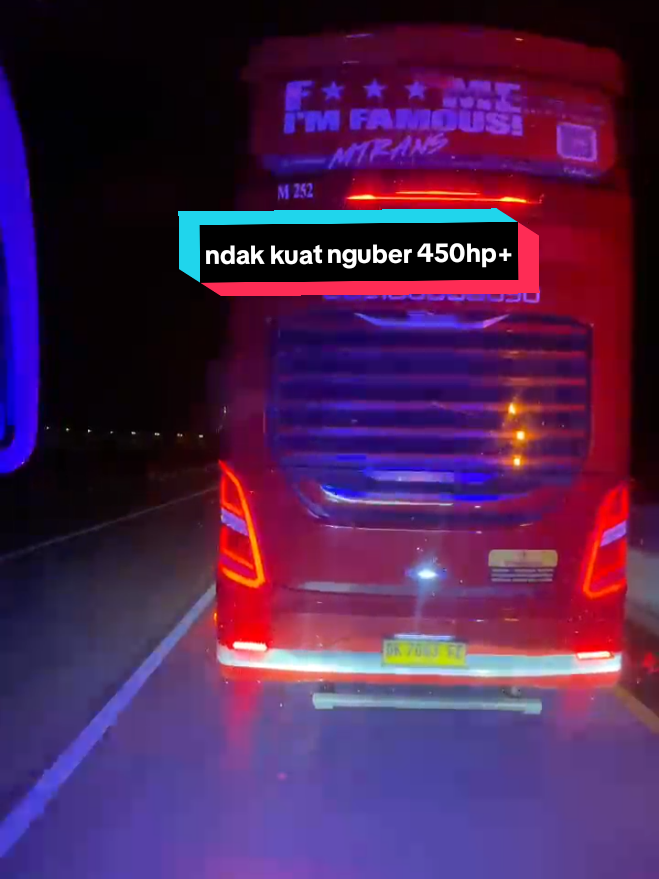 410hp mengkis mengkis ngintili 450hp 😅 #busmania #cinematicbus #buslover #busenthusiast #jetbus5 