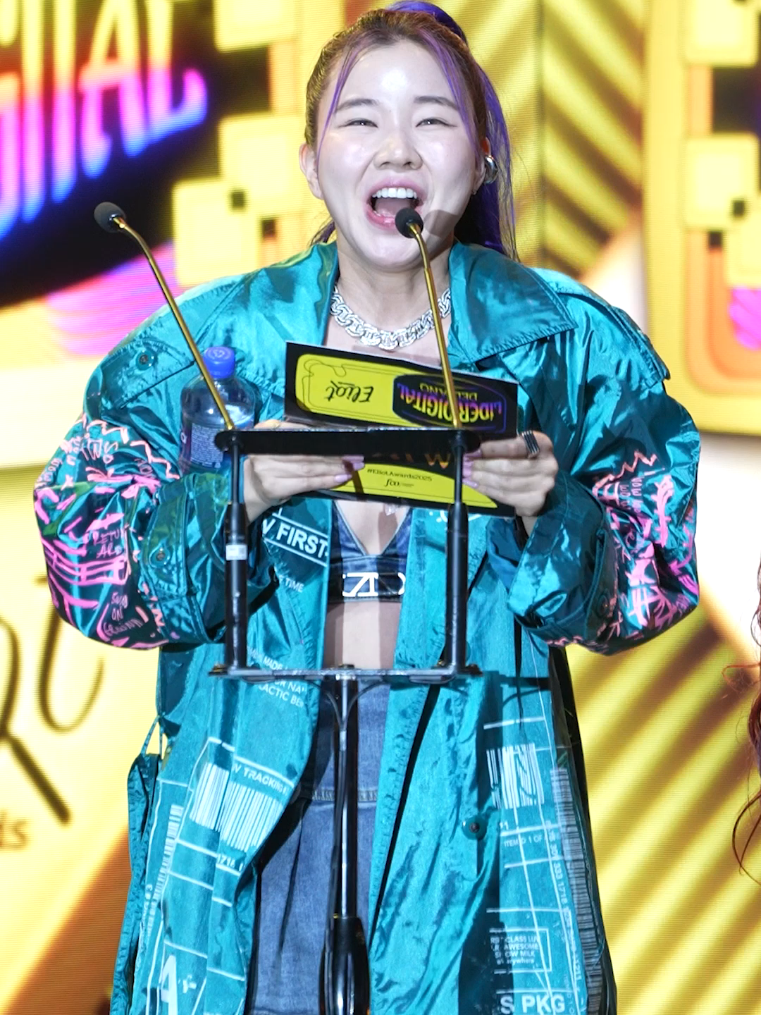 Robegrill se corona como el Líder Digital del Año categoría presentada por E pura de los Eliot Awards 2025. Su talento rompió el internet y traspasó fronteras, inspirando a fans de todo el mundo.  #eliotawards2025 #eliotawards