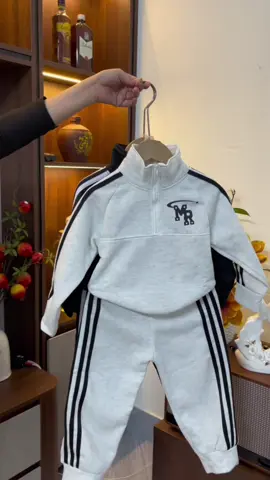 Bộ thu đông thể thao năng động cá tính chất nỉ tàu dày dặn ấm áp cho bé trai#bothudongchobe #bothudongbetrai #dobetrai #quanaothudongbetrai #xuhuong 