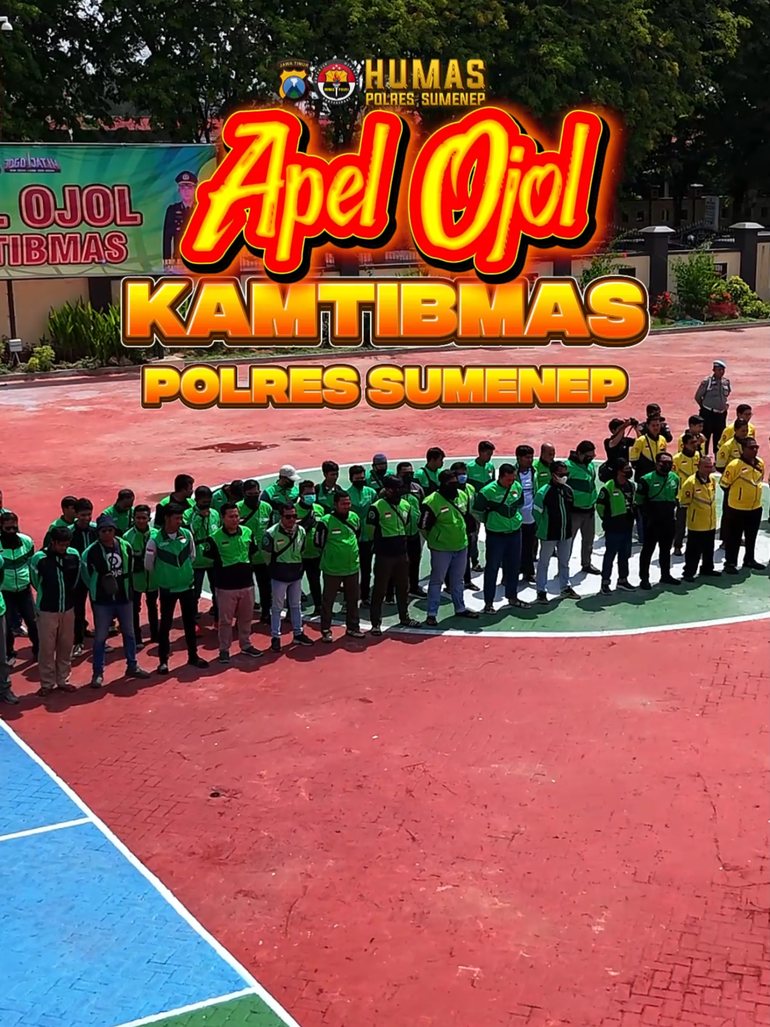 Apel Ojol Kamtibmas 2025, sinergi Polres Sumenep bersama Paguyuban Ojek Online dalam menjaga keamanan, ketertiban, dan keselamatan di jalan raya. 🚦💪 Kapolres Sumenep AKBP Rivanda, S.I.K mengajak seluruh driver ojol menjadi mitra strategis Polri, berperan aktif sebagai mata dan telinga di lapangan, serta menjadi duta keselamatan berlalu lintas bagi masyarakat. Dengan semangat kebersamaan, ojek online bukan hanya penggerak ekonomi, tetapi juga penjaga harmoni dan keamanan Sumenep yang aman, damai, dan kondusif. 🤝💙 #PolresSumenep #OjolKamtibmas2025 #PolriHumanis #SumenepAman #PolriPresis