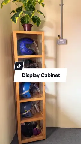 comelkan helmet duduk dalam tu , yang penting tak berhabuk 😍 #displaycabinet #almarimurah #almarihelmet #displaykabinet #fyppppppppppppppppppppppp 