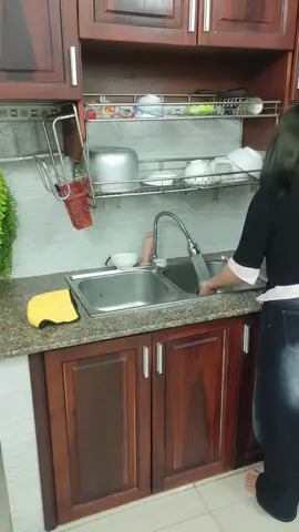 vệ sinh bồn rửa #giaitri #viral #video #nhactre #TikTokAwardsVN 