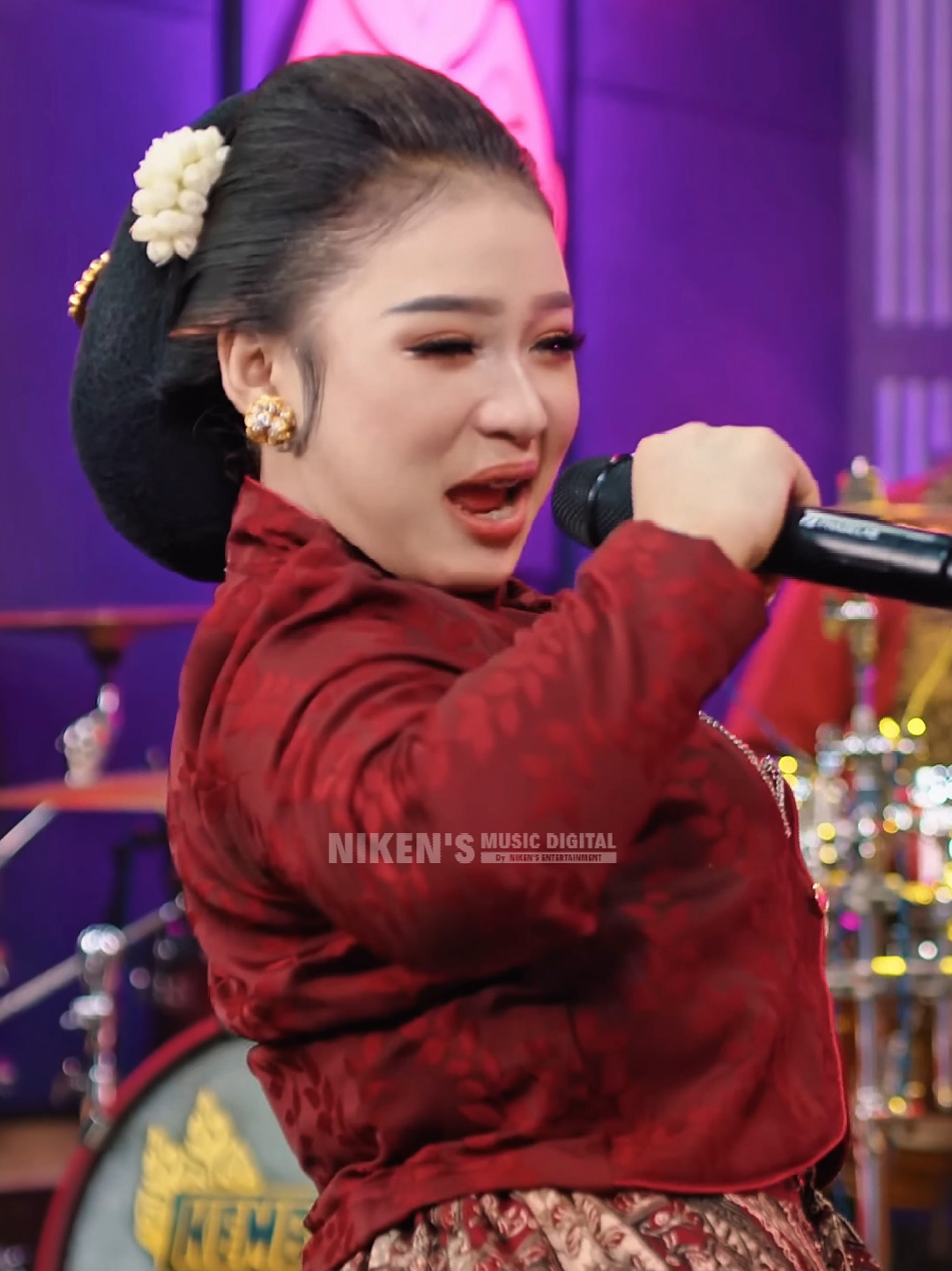 Ngamen 4 - @nikensalindryrealll @kembarmusicdigital  .  Full Video On Youtube Channel Kembar Music Digital . #nikensalindry #nikensentertainment #nikensmusicdigital #sanidynusantara #kembarmusicdigital