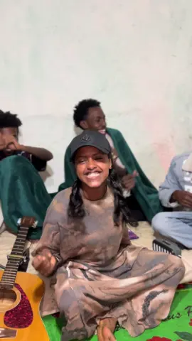 #ethiopian_tik_tok🇪🇹🇪🇹🇪🇹🇪🇹 #ertirantiktoka🇪🇷 #habeshatiktok #foryou #creatorsearchinsights  @ባቡሬ ካፕል  👣  @ባቡሬ ካፕል  👣 