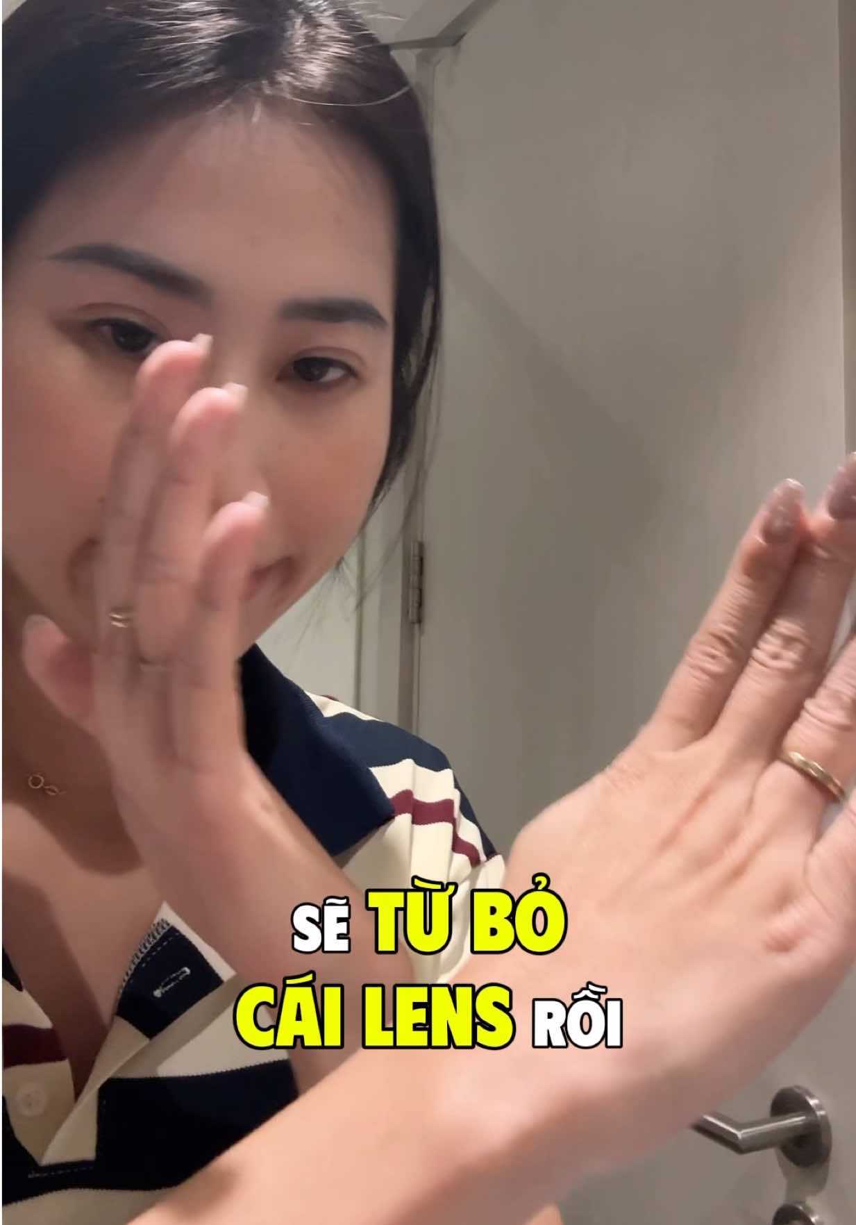 Từ sợ đeo lens đã quay trở lại con đường nghiền lens vì va phải lens nhà Moody rồi :)))#moodyvn #moodylenses