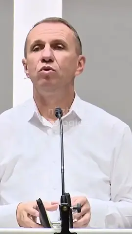 Cum ați făcut de mîncare? Sursa: https://instagram.com/p/DP_XWXpDxjs/ #năzbîtii_teologice” Orice asemănare cu realitatea este doar în capul tău.”