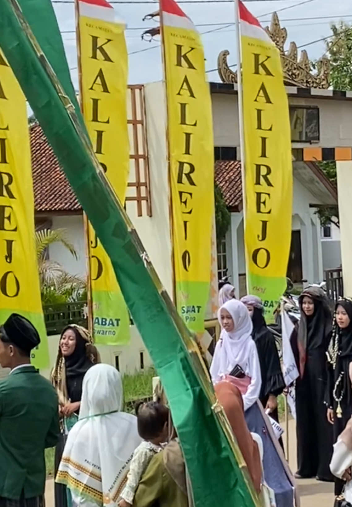 Keren bngtt adek santri al hijroh kalirejo🥰 #hsn2025 #santrikeren #fyp #kalirejo #lampungtengah 
