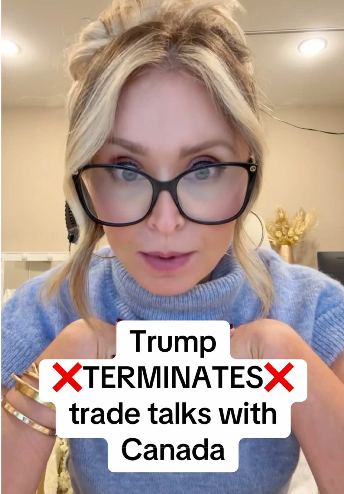 #presidenttrump #canada #tariffs #reagan President Trump announced late tonight that he was cutting off ALL trade negotiations with Canada over an ad they are running using the voice of President Reagan. In that speech Reagan talks about how horrible tariffs are for the us economy. Trump says the ad is “fake”. But I found Reagan’s actual speech. Hear it for yourself. 