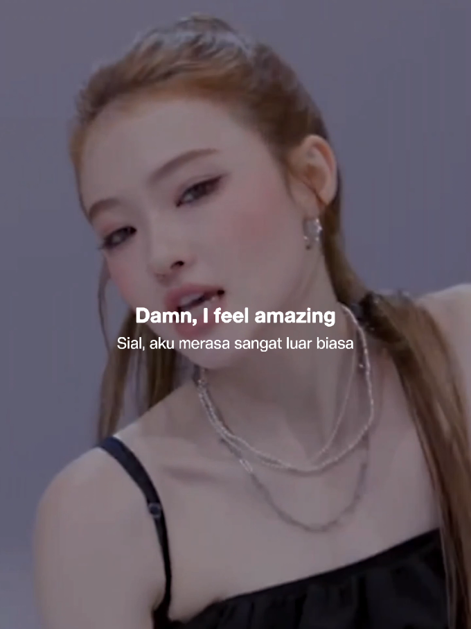 lebih ke makna yaa bukan arti okeyy #meovv #burningup #lirikterjemahan #kpop #kpopfyp 