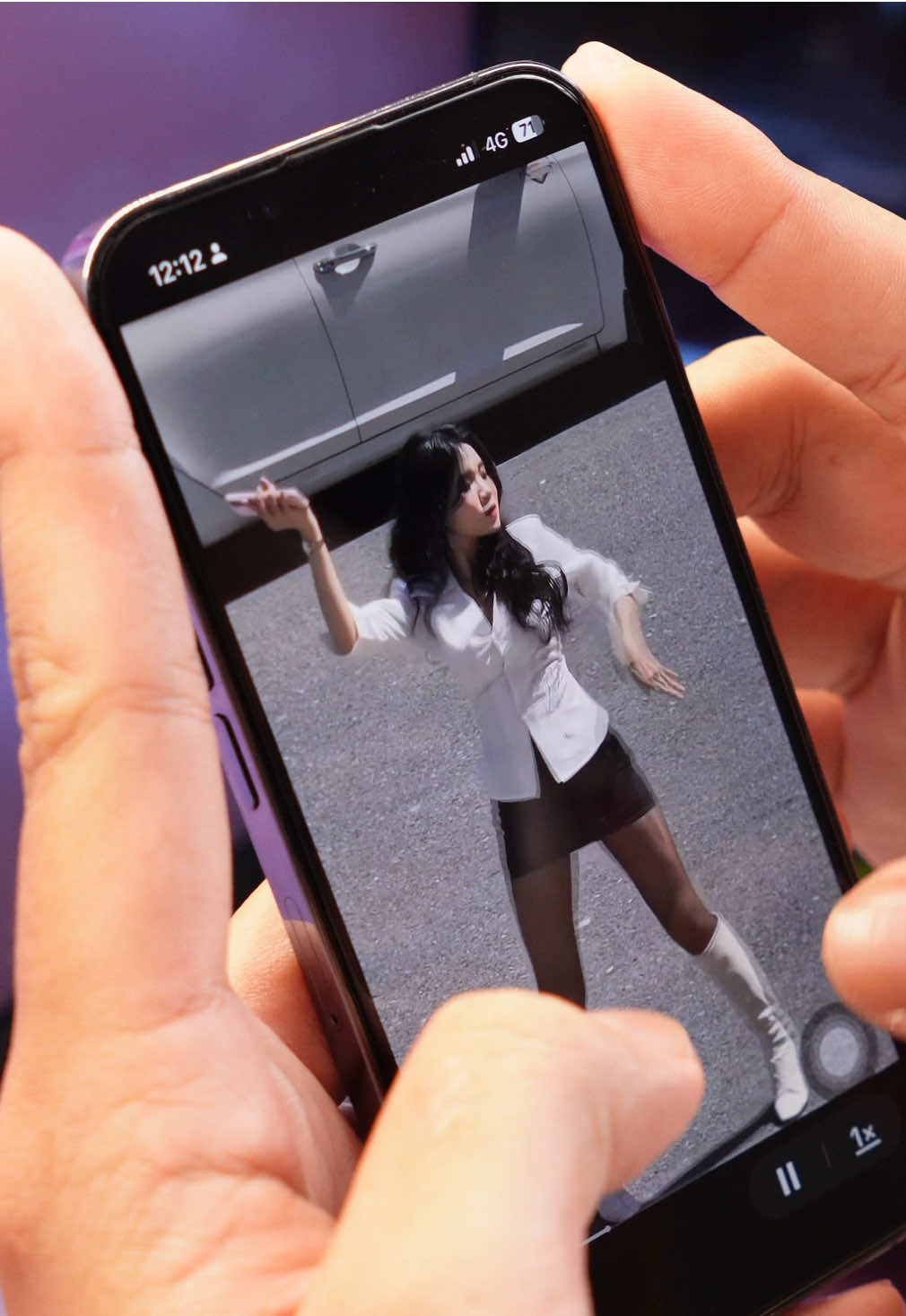 Kính cường lực iPhone Beizun gồm 2 phiên bản: trong suốt và chống nhìn trộm. Trang bị khung tự động hỗ trợ dán, giúp loại bỏ bụi mịn, không tạo bọt khí, ôm khít từng góc máy #kinhcuongluc #kinhcuongluciphone #oplung #beizun #kinhcuonglucchongnhintrom 