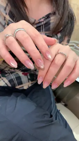 Xinh xinh với nhũ flash này😝💋#naildouyin #nailmatmeo #nailart #naildinhda #ombrenails 