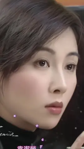 Viên Khiết Doanh: (sinh ngày 15 tháng 9 năm 1969) là giai nhân tuyệt sắc nức tiếng màn ảnh Hong Kong (Trung Quốc) vào thập niên 1990. Cô gia nhập showbiz từ khi chưa tròn 16 tuổi, sau đó vào top 10 cuộc thi Hoa hậu châu Á (ATV) và nổi tiếng ngang hàng với Lê Tư, Tuyên Huyên, Thái Thiếu Phân... Tuy nhiên, danh tiếng của Viên Khiết Doanh sớm lụi tàn vì gặp vấn đề sức khỏe, làm ảnh hưởng lớn đến ngoại hình. Đối với khán giả Trung Quốc, Viên Khiết Doanh được xem là hoa đán có cuộc đời đáng thương bậc nhất showbiz.#viendienhongkong#taituhongkong#vienkhietdoanh#hongkong80_90#hongkong🇭🇰  