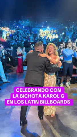 Celebrando , Bailando con KAROL G  La Canción del Año  