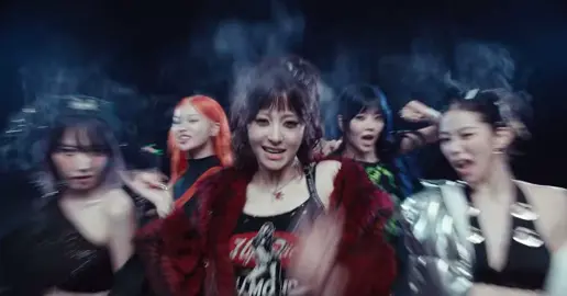 LE SSERAFIM (르세라핌) 'SPAGHETTI (feat.j- hope of BTS)' OFFICIAL MV #LESSERAFIM