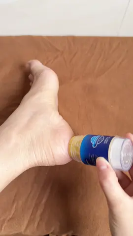 Năn gót chân mềm mại #varil #nứt_gót_chân #xịtthơm 