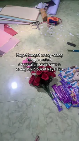 Hauaha,canda best🤣 Udah klo bingung mikir kado,buket solusinya Buket bunga,jajan start from 30rban #buketbunga #buketwisuda #buketbungakediri #buketwisuda #buketkediri #buketkedirimurah #bungasatin #buket #epyepe #eyepe #fyppppppppppppppppppppppp 