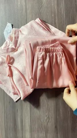 Sét áo dài gấm cho bé gái siêu xinh #aodaitet #aodaicachtan #aodaichobe #aodai #aodaitet2025 