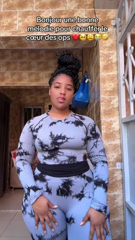 Recevez mon bonjour avec bodouin ❤️😊💍#etatsunis🇺🇸 #cotedivoire🇨🇮225 #debloquemesvues #debloquemesvues #visibilité @PetitpimentdeDebordo @Chloeworld_48 🇺🇸🇨🇮🇫🇷 @LS SPA🧖‍♀️hair💇‍♀️and Nails @mayouyou@ @Didi B @BKEXPRESS/BKSHOP/BKRESIDENCE complet disponible chez ma maman chérie @M26 