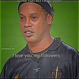 مشجعين 2025لو تموتون ماجيبون خمس اسماء من ذول لاعبين🔥😂#كرة_القدم_عشق_لا_ينتهي👑💙 #صاروخخخخخ☠️ماديرا🚀🔥 #كرة_قدم #اساطير_فرينكي😫🔥 #اساطير_كره_القدم🔵🔴 