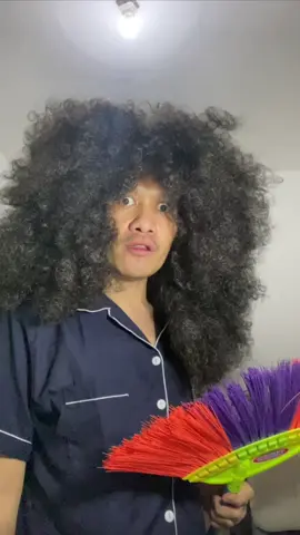 Dunia lagi sibuk yaaa