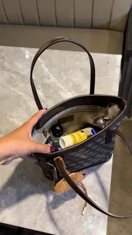 Mewah bgt ini mah tasnya mana murce 🤎 #taswanita #shoulderbag #agefree #fyppppppppppppppppppppppp 