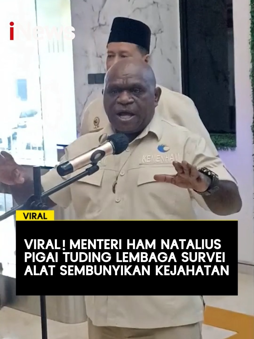Menteri Hak Asasi Manusia (HAM) Natalius Pigai, menyoroti lembaga survei yang dinilainya dijadikan alat untuk menyembunyikan kejahatan.  