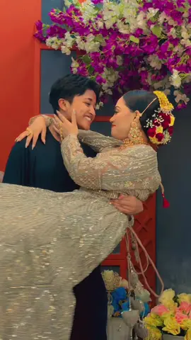 পুরো পৃথিবী আমার বিরুদ্ধে গেলেও এই মেয়ে টা আমার পাশে থাকে😌 তুমি আমার লাইফে অনেক স্পেশাল একটা মানুষ, কারণ তোমার সাথে, আমি আমার জীবনের সুখ_দুঃখের সব কথা Share করি, তুমি শুধু বিশ্বাস টা রেখো, আমি মৃত্যুর আগ পর্যন্ত তোমার সাথে থেকে যাবো...!!😊❤️🩹জীবনের সবচেয়ে বিশ্বস্ত বন্ধু 