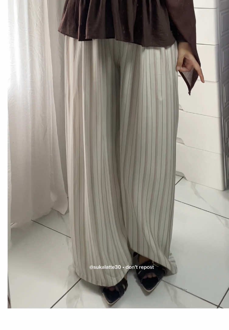 motif best seller restock 😍 #stripepants #celanastripe #celanasalur 