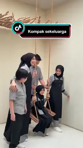 Replying to @Lutfhia stb difoto pun jadi makin kompak🤍✨ #sarimbitethica2026 #sarimbitkeluarga #lebaran 
