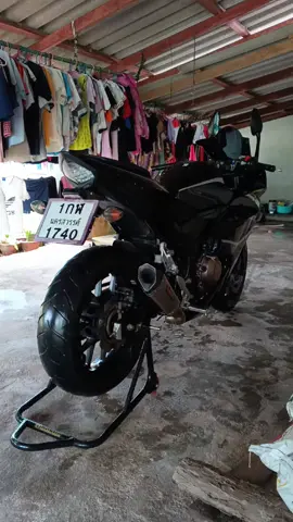 หน้าฝนล้างรถหน่อย😅😆#500ดิว่ะ #พกมาแค่500 #cbr500r #honda #วัยรุ่นครึ่งพัน 