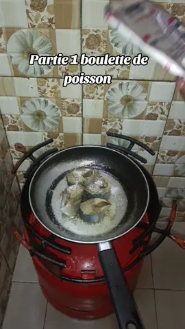 si tu aimes cuisiner aussi, reste et regarde.  #FoodLover #cuisinemaison #tiktokviral #pourtoi #cuisine 