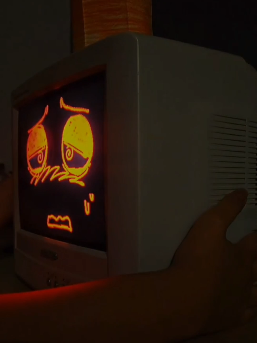 How Radon and their owner intertwine in a bond that blurs affection and obsession 🖤 📺 : Radon_Overlord ( X ) 🎨 : R0tty_Starzz ( X ) 🎨 : Kboard_Sleeper ( X ) #RadonOverlord #Story #foryoupage #animation 