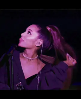 Cute 🦉 #arianagrande #edits #cuteness #vibe #comfort 