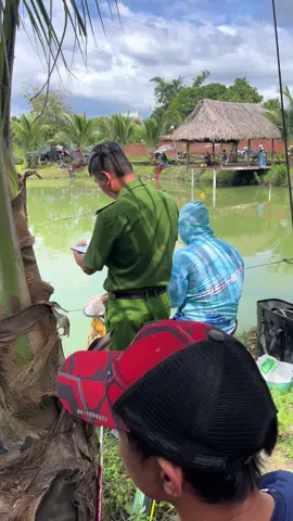 Tới công chuyện luôn rồi ae ơi lâu lâu đi câu một bữa mà mấy chú làm căng quá 🤣🤣#xuhuong #48daknong #fyp 