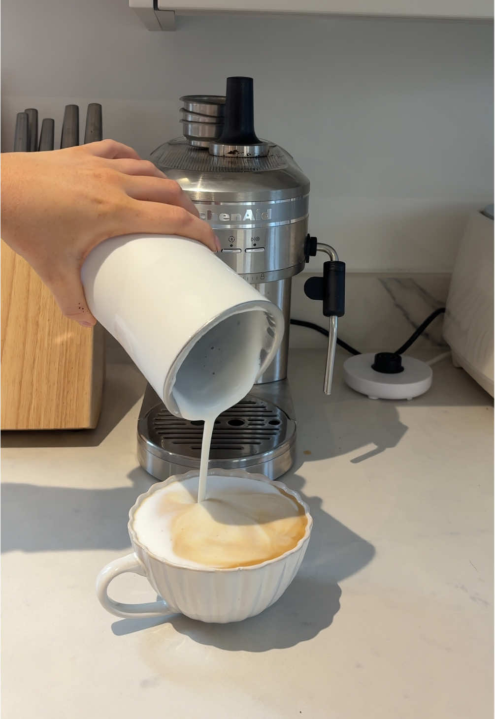 Slow mornings are the best mornings ✨☕️🥑 products featured @Cetaphil US @Cetaphil Skincare UK & Ireland @sundaebody @Paula’s Choice UK @Paula’s Choice @Radox UK #morningroutine #morningvlog #ugc #ugccreator #ugccontentcreator 