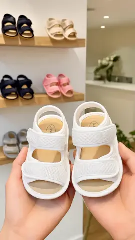 Sandal Bayi Laki Laki Perempuan Sandal Jala Lucu #SandalBayiLucu #SandalBayiEmpuk #PerlengkapanBayi#ProdukViralTikTok#RekomendasiBunda#SandalBayiViral#FYPBaby #ModalKontenDoang 