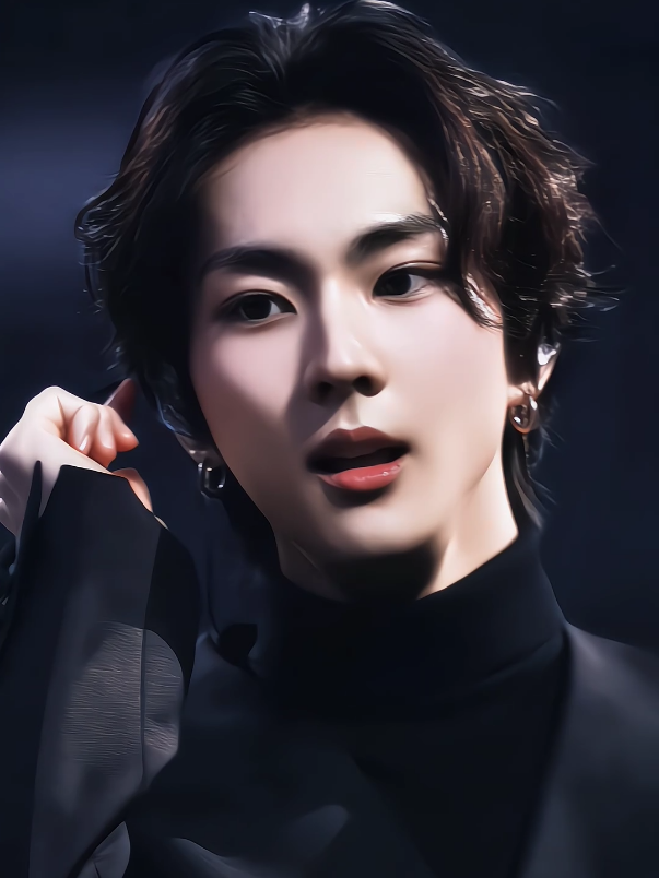 maju sini won😾  aku yg mundur😭🫵🏻 #jungwon #enhypen  #walkthelinefinal_in_seoul #4upage #fyp 