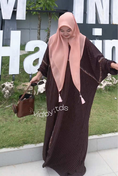 Abaya kaftan  Madeena Launcing terbaru😍🤎 #abayakaftan #kaftanmewah #kaftanrayon #kaftanrayonjumbo #fyp 