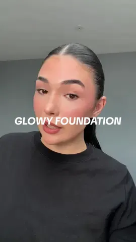 How to nail a flawless glowy foundation routine every time! Exact products are linked on my profile ❤️ @rhode skin @Iconic London @Diorbeauty @Hourglass Cosmetics @Westman-Atelier @L'Oréal Paris UK @Huda Beauty @Kosas  #foundation #makeup #flawlessskin #skin 