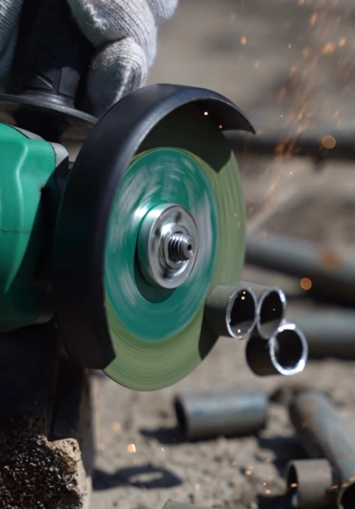 Gerinda tangan dari ISKU andalan para tukang di indonesia 🔥🔥🔥 #iskutools #gerinda 