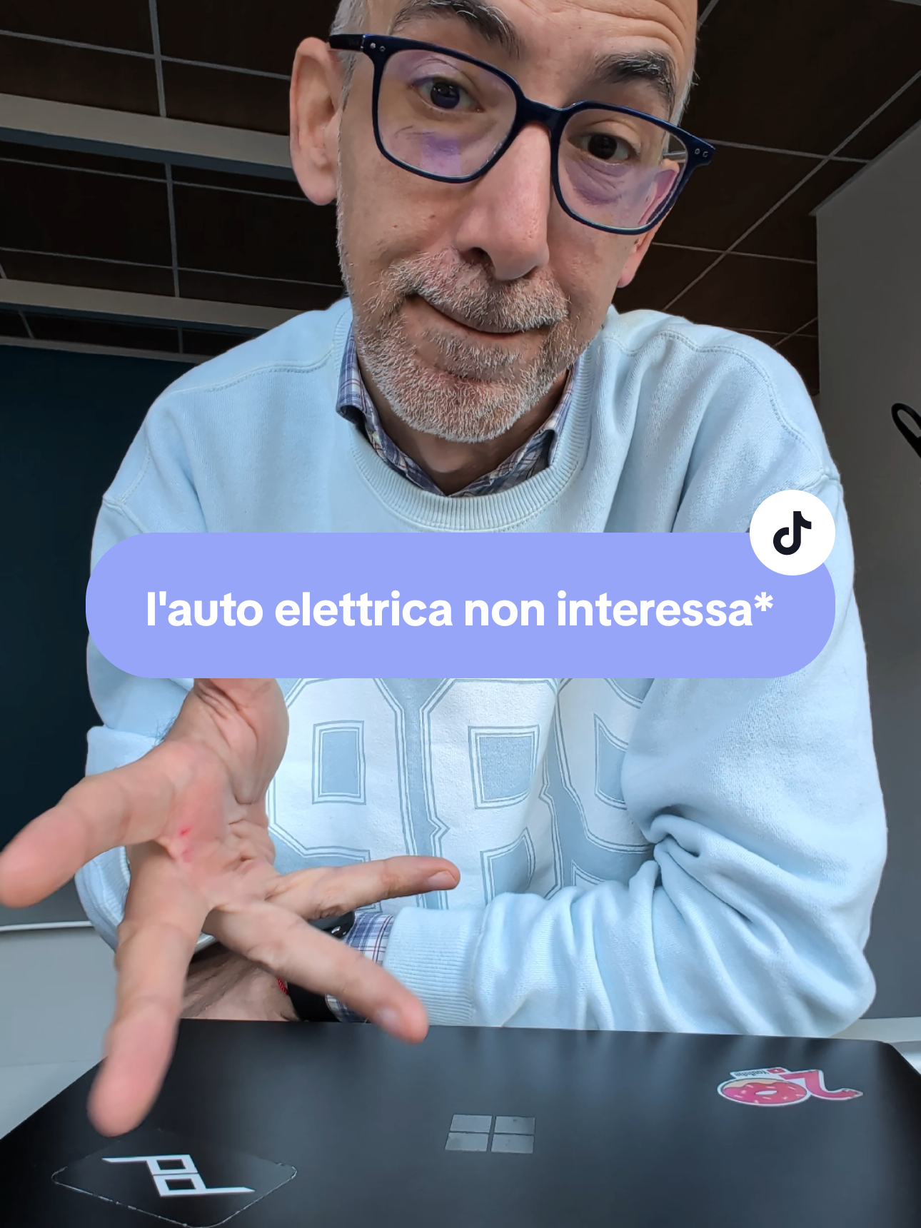 #ColazioneconCapone 😉 Consumati in 24 ore i 600 milioni di euro di incentivi messi a disposizione dal governo per l'acquisto di un'auto 100% elettrica. Erogati 55.680 voucher, alla faccia di quelli che Non le vuole nessunooooo. Sì, ciao #factchecking 