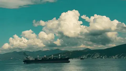 Waves and clouds — the perfect kind of silence 🌊 #fyp #viral #seamantiktok #TikTokMyanmar #SeafarerLife #OceanVibes #memories #CapCut 