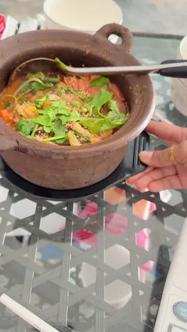 Ok.baby😎နင့်ကိစ္စက နင့်ကိစ္စ ငါ့ကိစ္စက ငါ့ကိစ္စ😎#မွၵ်ႇမူဝ် #mo #မြေအိုးမြီးရှည် 