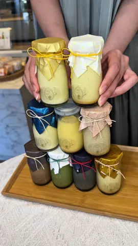 京都の宇治抹茶を使った濃厚抹茶プリン🍮🍵 真夜中にお抹茶プリン ときめきプリン6個セット 3500 1週間に1個しか生まれない鳥骨鶏卵を使用した 贅沢なプリンで北海産の生クリームと飛騨高山高原の牛乳を入れて濃厚な味わいで美味しかったです😋 🍚店名: pin・pur 住所: 岐阜県大垣市高屋町1丁目25-1 最寄駅:大垣駅から徒歩5分 営業時間:10:00〜17:00 定休日：日曜日 #岐阜グルメ#Japanesefood#tiktokfood