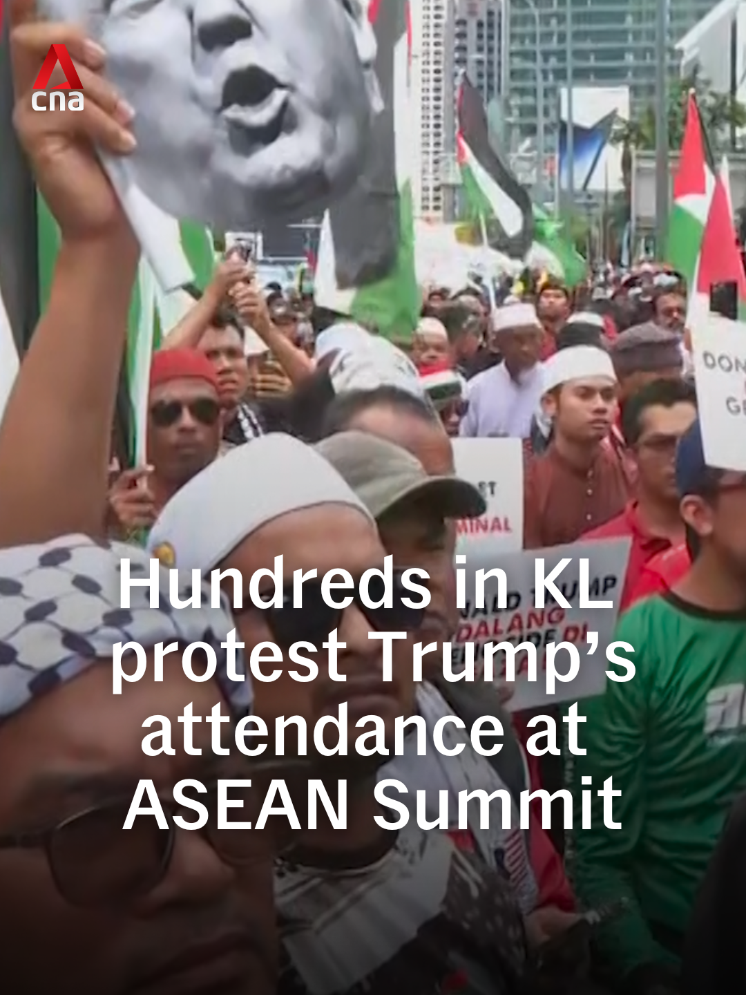 Hundreds gathered in Malaysia’s capital on Friday afternoon (Oct 24) to rally against US President Donald Trump’s attendance of the ASEAN Summit. Trump is expected to arrive on Sunday morning for the summit and related meetings, which take place from Oct 26 to 28. #malaysia #malaysianews #trump #aseansummit