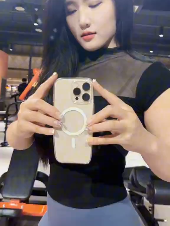 Ủng hộ e nhà!
