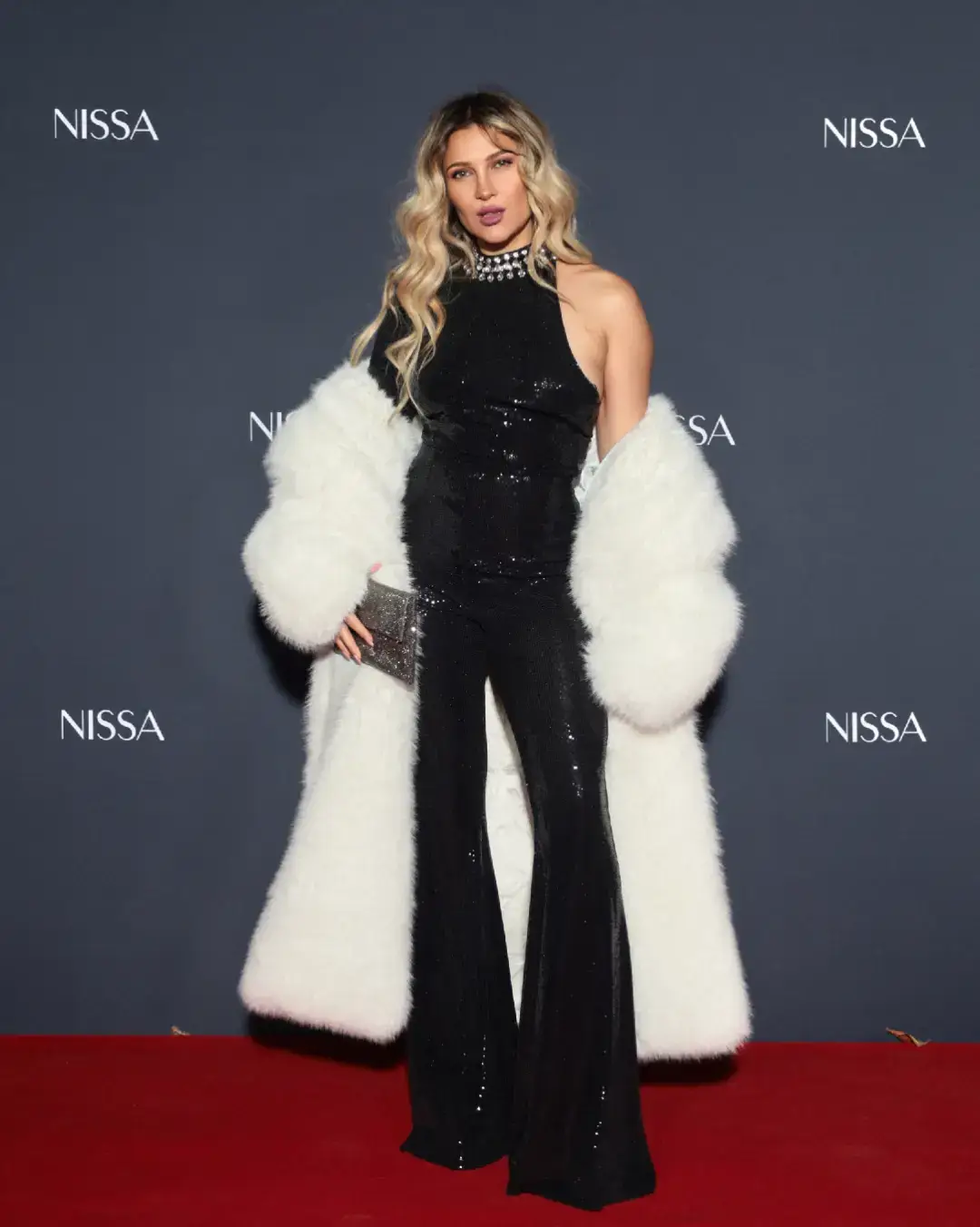 wearing confidence ✨️ 